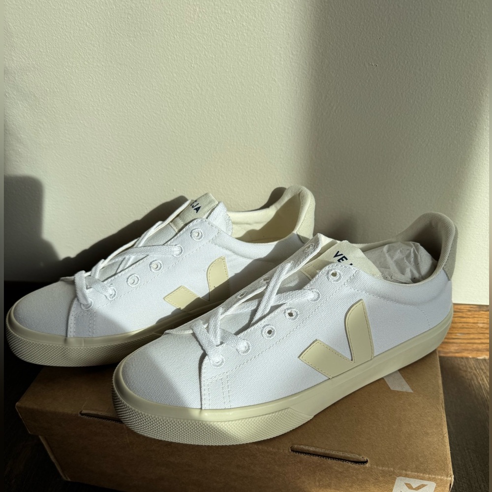 Veja Campo Canvas Sneakers